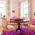 Otel Adolphine 3*