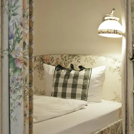 Adolphine Hotel Rotta