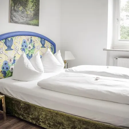 Adolphine Hotel 3*