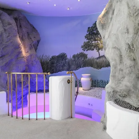 Hotell Adolphine 3*